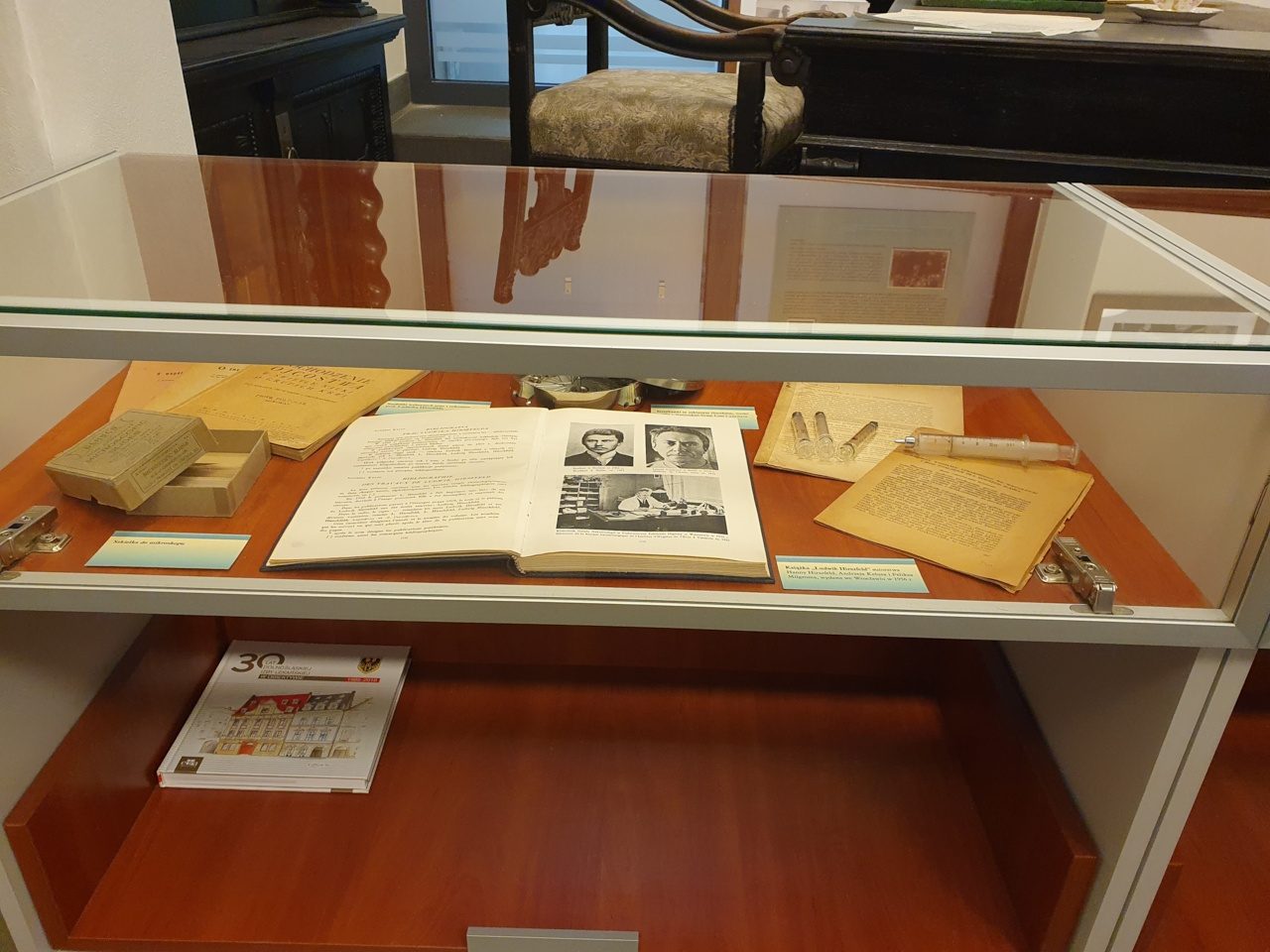 Ludwik Hirszfeld's memorabilia, Wroclaw (by Magdalena Mazurak) (8).jpg